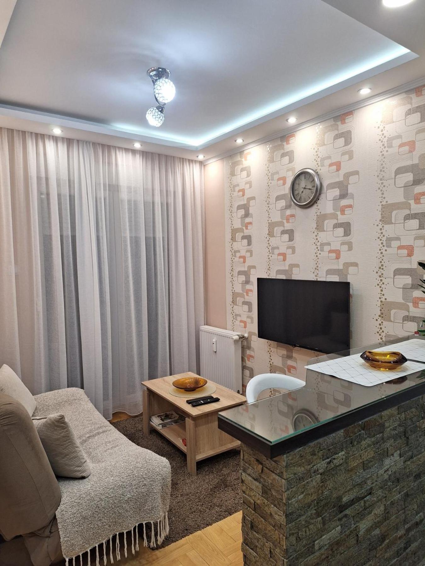 Lux Apartment Sanja 1 Szabadka Kültér fotó